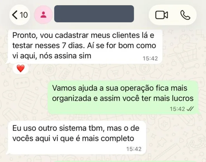 Mensagem de cliente no WhatsApp: “Eu uso outro sistema tbm, mas o de vocês aqui vi que é mais completo”
